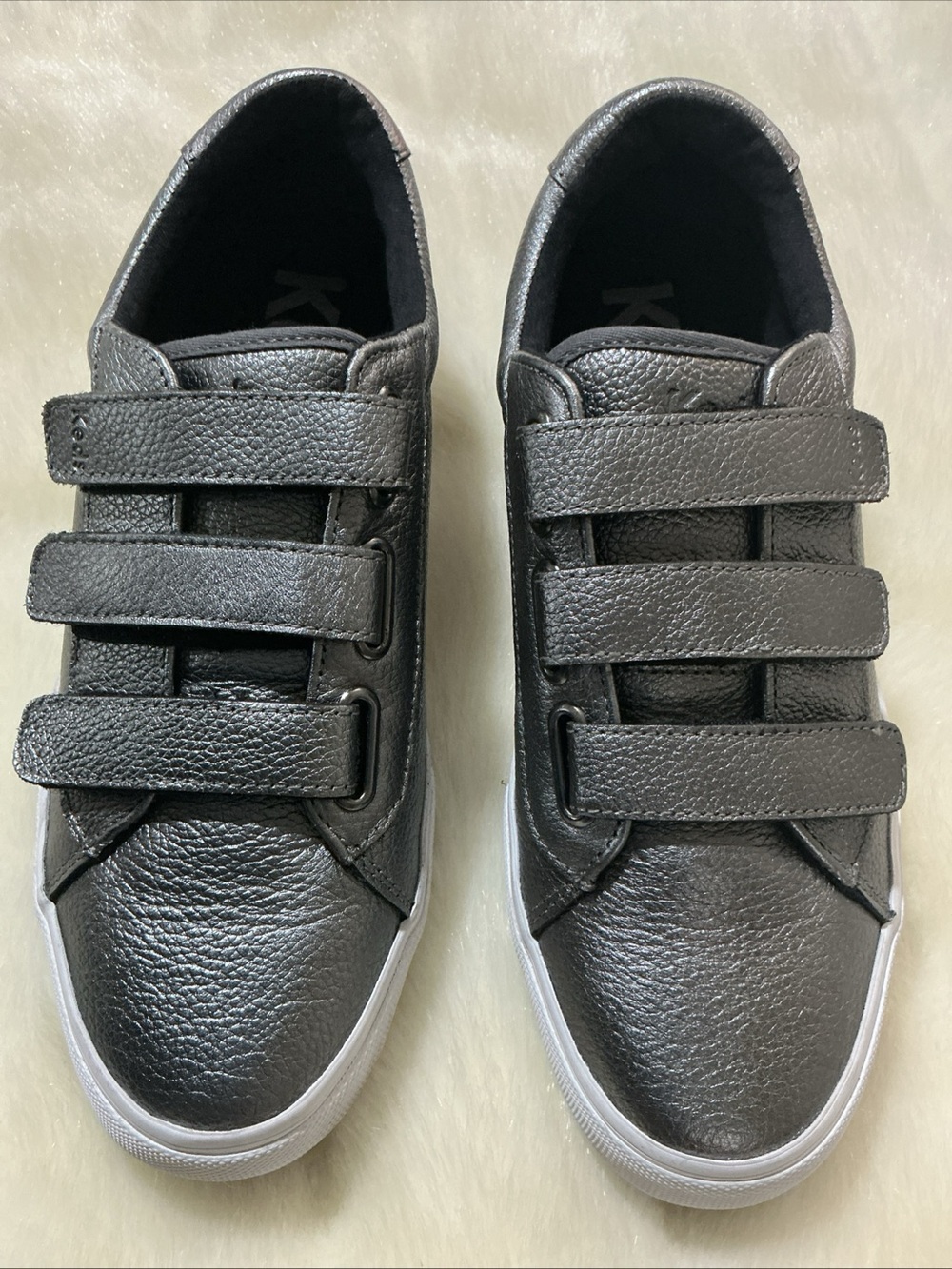 Keds woman  fashion SNEAKERS  8.5 charcoal shine Triple Velcro